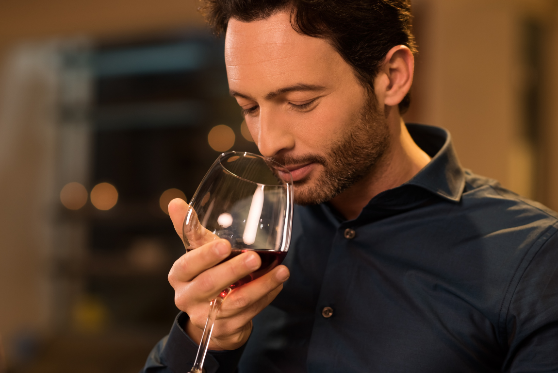 How to Improve Your Ability to Smell Wine