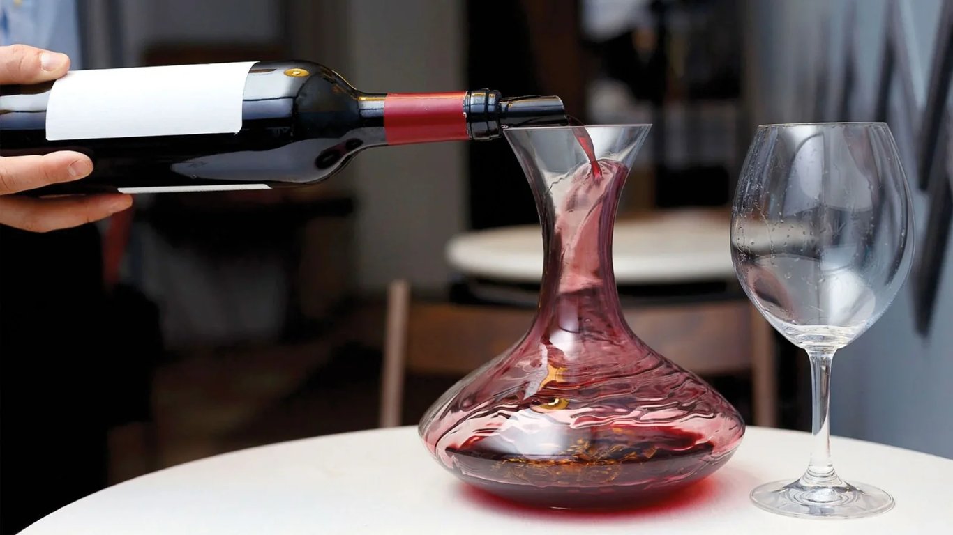 What Decanting Actually Does (And What It Does Not)