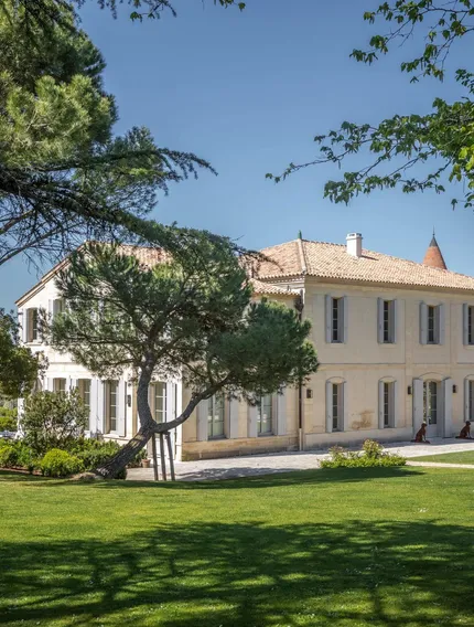 Discover Château Troplong Mondot’s earliest harvest in history. Explore its terroir, wines, vintages, and why it’s a must-visit in Saint-Émilion